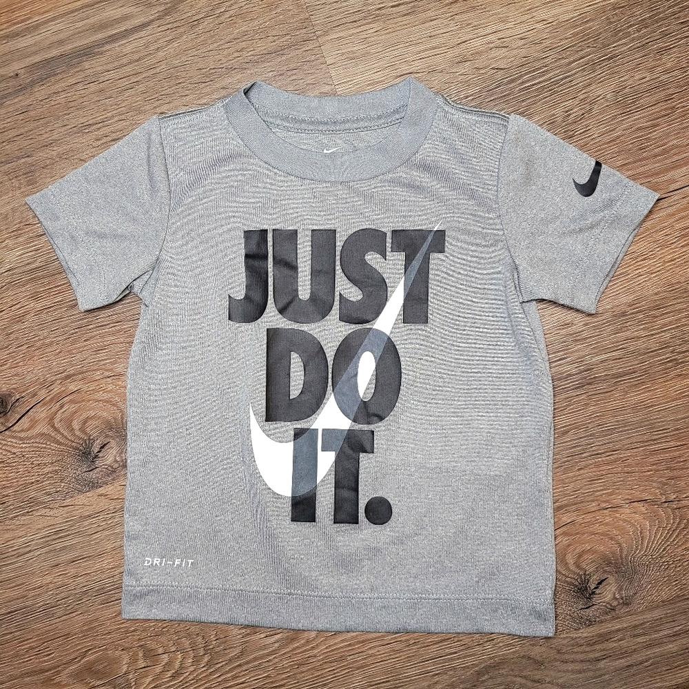 Nike Boys 2T Gray Just Do It TShirt
